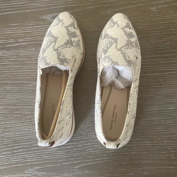 Cole Haan Grand Ambition loafers, chalk python print, size 11 - Picture 3 of 5